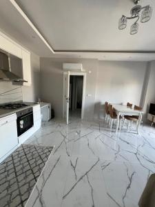 Sunny Sea Apartment Kargicak- 300 m zum Strand