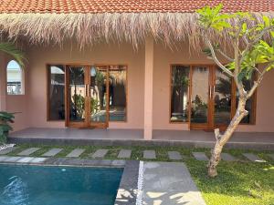 Private 3 bedroom villa with pool
