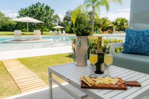 Aqua Luxe @ Cana Rock terrace to pool access E-105