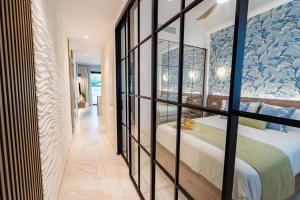 Aqua Luxe @ Cana Rock terrace to pool access E-105