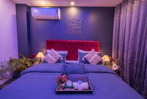 CineVista by Svobo 3BhkLuxe Bollywood Loft Qutub