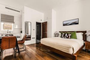 Stylish Kensington Studio Apartment