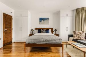 Cosy Kensington Apartment