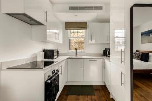 Cosy Kensington Apartment