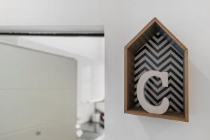 Baroni C - FREE private parking-wi- fi and A-C