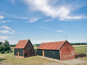 Carols Cottage - E3043