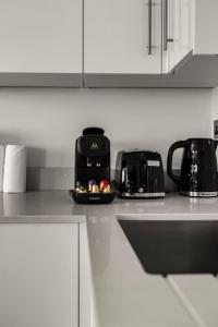 Peaceful One Bedroom Kensington Retreat