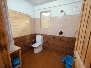 Tirthan Majestic View Homestay
