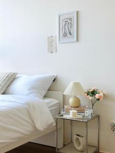 The City View Stay - Gongdeok station 1min walk