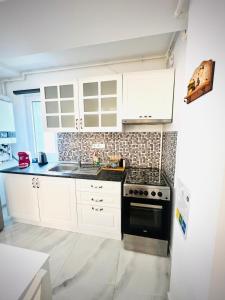 Airport Gardens Studio