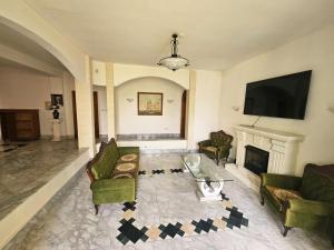Spacious Swieqi Villa for Families Groups Close to Paceville and St Julians