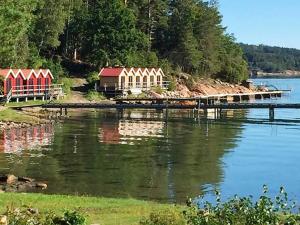 Seafront Holiday Home by Gullmarsfjord