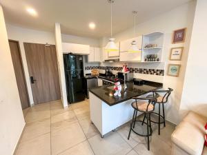 SKY Tower Apartamento 702