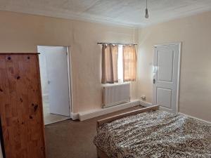 Pearl Beach House, Lincs