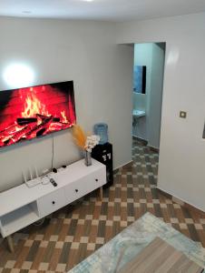 TRM Drive Suites- Modern 1 Bedroom,Master Ensuite with Wi-Fi and Parking