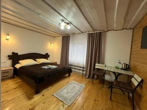 Готель-кафе Чатина