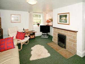 Drum And Monkey Cottage