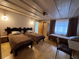 Готель-кафе Чатина