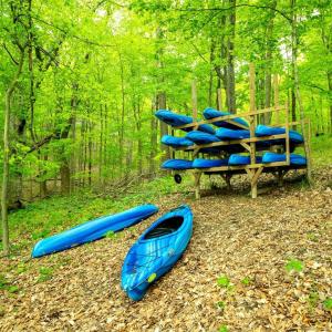 Peaceful Tented Cabin with Fire Pit and Fantastic Sights in Logan, Ohio