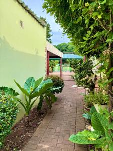 Cosy retreat for 2 at MeadWay