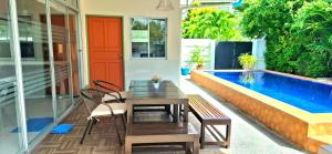 บ้านชายเล ปราณบุรี Baan Pare