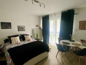 Studio Chaleureux Tout équipé - Wifi - Parking gratuit - Proche de la Nature