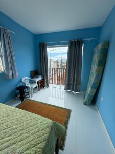 Casa com 2 quartos e 3 camas no Rio vermelho