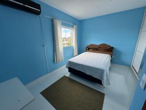 Casa com 2 quartos e 3 camas no Rio vermelho