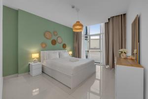 Waves - Charming Apt With Balcony Steps From The Beach