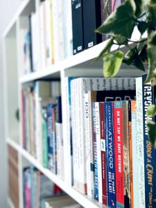 Surf & Stay - Muizenberg Beach