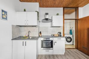 Goltan Apartment - Küche - WLAN - Parkplatz