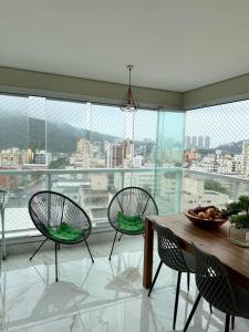 Apto 124C - Linda vista para o mar e lazer de clube