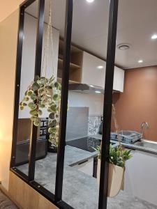 Spacieux Mobilhome Petit coin de paradis Camping MAR ESTANG 4 Étoiles et pied dans la mer