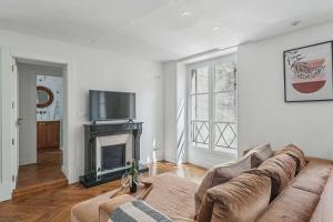 Boulevard Saint-Germain & Orsay Museum - 1BR - Paris Vacation Rentals