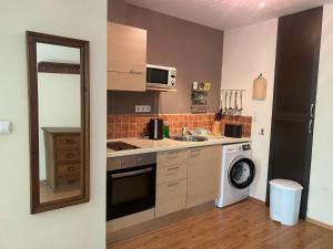 Kandahar Apartment - top location