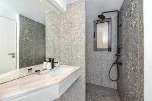 Central cozy garden flat