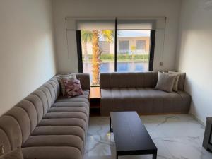 Superbe appartement 120 mc, Plage à pieds, 3 piscines & calme garanti - Sidi Rahal Plage