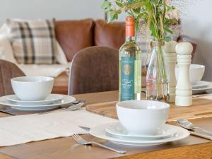 Oak Tree Lodge - Uk38383