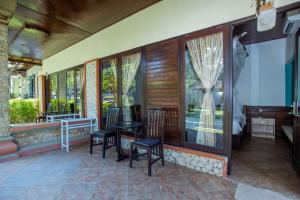 The Tanis Beach Resort Nusa Lembongan