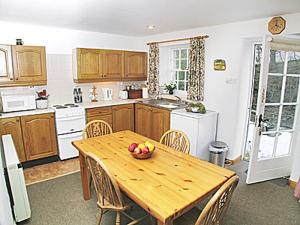 2 Farfield Cottages
