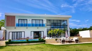 Grand Luxury Villa in Sosua Ocean Village