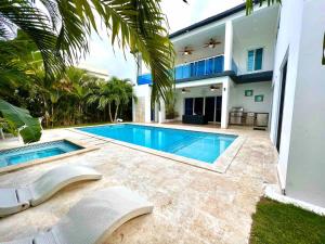 Sea La Vie Villa in Oceanfront Sosua Ocean Village