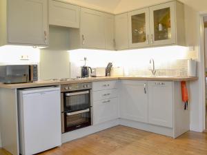 The Wood Shed - E1919