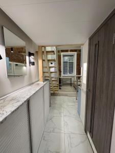 Стильна смарт квартира в центрі Львова