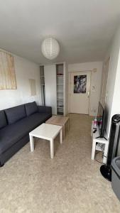 Studio 20m2 stationnement gratuit wifi 4 rue proudhon