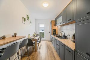 Mountain Breeze Luxury Apartment AC & Parcare Privată