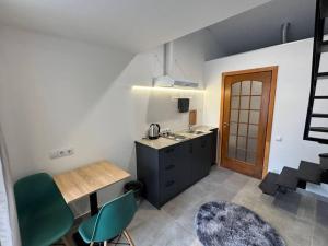 Апарт-бутік на Білій