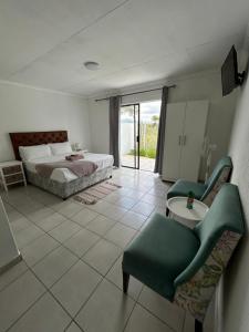 Riverview Pool Resort and Lodge