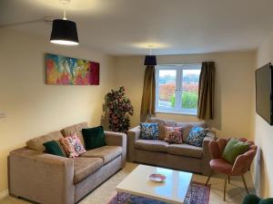 Warm & Cosy 4 Bed Cambridge House w Parking Garden & High Speed WIFI