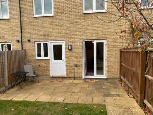 Warm & Cosy 4 Bed Cambridge House w Parking Garden & High Speed WIFI